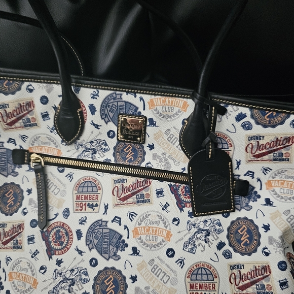 Dooney and Bourke Exclusive Disney Vacation Club Large Tote with dust bag - Picture 8 of 8